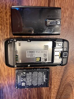 Nokia E66 - 9