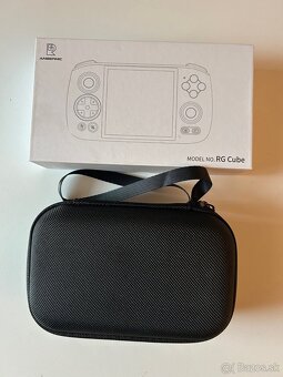 Retro herná konzola Anbernic RG Cube + pevný obal - 9