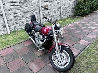 Suzuki Marauder VZ800 - 9