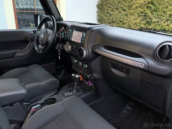 Jeep Wrangler JK 2,8 CRD Mountain - 9