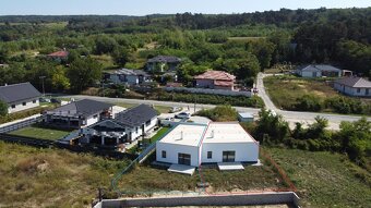 RODINNÝ DOM NA PREDAJ - KOPLOTOVCE - 9