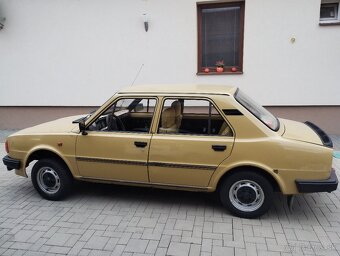 Škoda 120L - 9