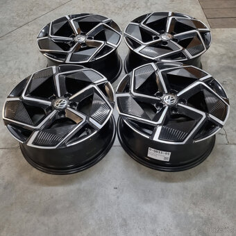 Hliníkové disky 5x120 R19 8J ET45 - 9