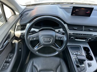 Audi Q7 3.0 TDi V6 Quattro AT/8 - 9