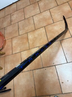 Spájané hokejky - 9