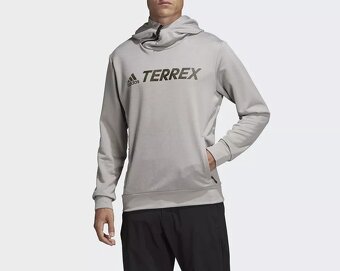 KUPIM ADIDAS TERREX oBLECENIE velkost S - 9