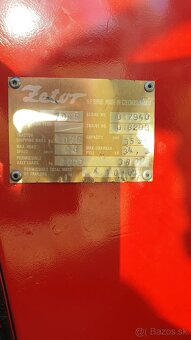 Zetor 7045 s nakladacom - 9
