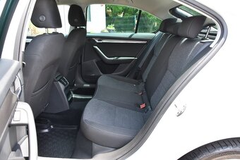 Škoda Octavia 1.6 TDI_NAVI_LED VYHREVY_ŤAŽNÉ_SR 2020 DPH - 9