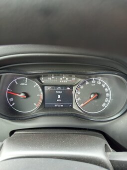 Opel Zafira 7 miestny - 9