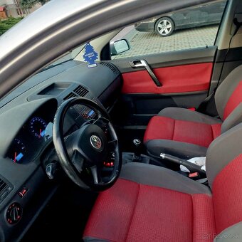 Volkswagen Polo 1.4 55kw - 9