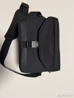 Canon EOS 2000D + 18-55mm IS II Value Up Kit - 9