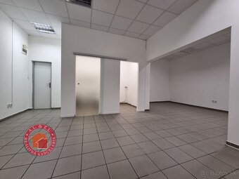 45 m2 OBCHODNÝ PRIESTOR V SENCI, pešia zóna - 9
