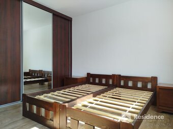 Veľký slnečný dvojizbový byt na prenájom - 9