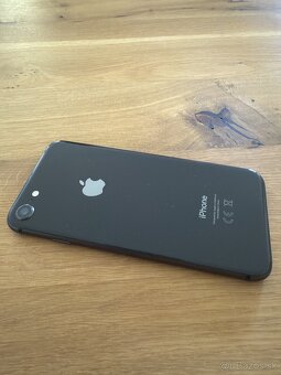 Apple iPhone 8 64Gb - 9