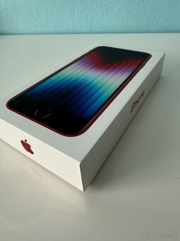 Apple iPhone SE 2022 64 GB Red - 9