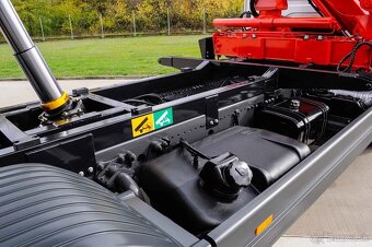 TROJSTRANNÝ SKLÁPAČ + HYDRAULICKÁ RUKA MERCEDES ATEGO 1222 - 9