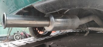 Rozpredám Honda Civic Coupe 1.6i 16v Vtec - 9