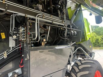 Sklízecí mlátička Claas Lexion 580, rok výroby 2010, žací li - 9