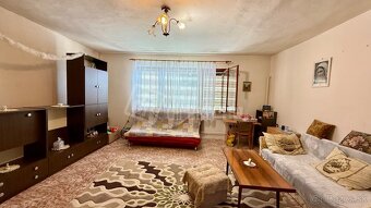 Znížená cena Dva domy s nadrozemerným pozemkom, vhodné na t - 9