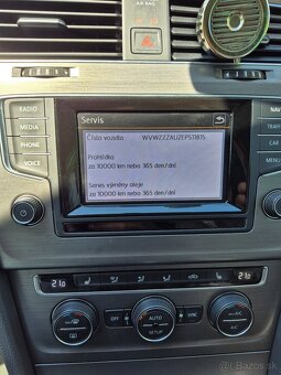 Prodám VW Golf VII Variant 2.0 TDI DSG - 9