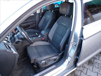 Volkswagen Passat 2,0 TDI 4MOT,DSG,Alltrack-DPH - 9