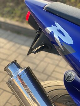 Yamaha yzf-r1 - 9