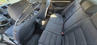 VW Golf V - 9
