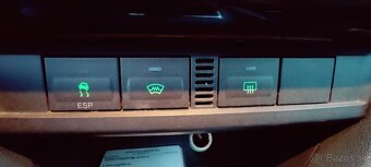 Ford Focus 1.6i 85kw GHIA - 9