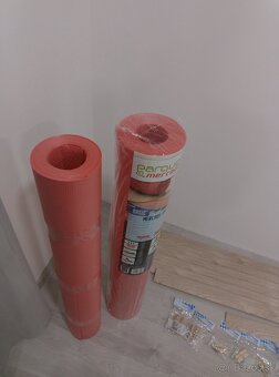 Laminátová plávajúca podlaha 8mm - 9