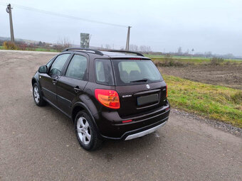 SUZUKI SX4 - 4x4 - 2014- 1,6 benzín Hatchback - 9