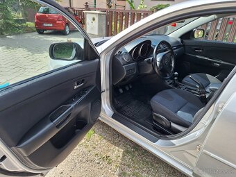 Mazda 3 1,6 benzín r.v. 2006 - 9