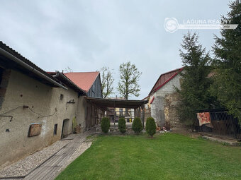 ZNÍŽENÁ CENA  Rodinný dom s veľkým pozemkom v obci Tvarožná - 9