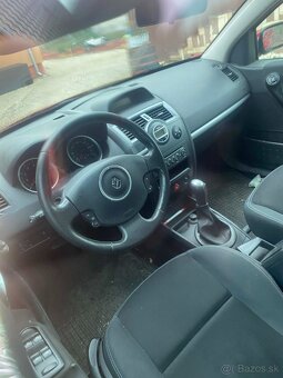Predám Renault Megane 2 .1,4 72kw benzin - 9