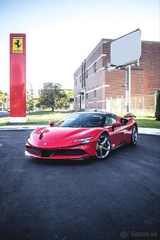 Ferrari SF90 Stradale | MR Collection 1/18 - 9