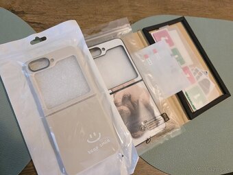 Samsung Galaxy Z Flip 6 256GB Silver Shadow - 9
