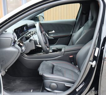 Mercedes-Benz A trieda 180 /T - 9