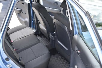 Hyundai i30 1.4 16V - 9
