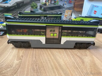 LEGO City 60337 - Expresný vláčik - 9