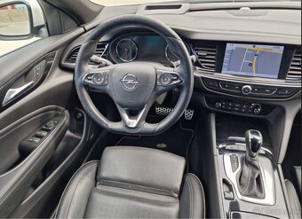 Opel Insignia ST 2.0 CDTI S&S Exclusive AT - 9