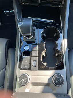 VW Touareg R-Line 3.0 V6 TDI - 9