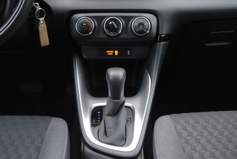Toyota Yaris 1.5 Dynamic Force⭐6337KM⭐ODPOČET DPH⭐ - 9