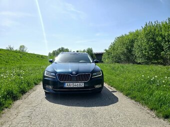 ŠKODA SUPERB 3 COMBI 2.0 TDI DSG - 9