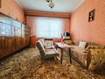 Znížená cena. Na predaj rodinný dom s veľkým pozemkom v... - 9