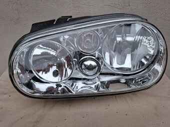 Sklenené predné svetlá golf 4 mk4 - 9