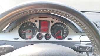 Passat B6 2.0 tdi 103kw 4 Motion - 9