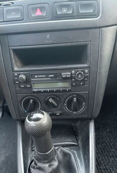 VW GOLF 1.9 SDi 50kw - 9