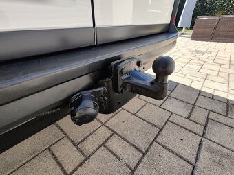 Volkswagen Crafter 2,0 TDI 4-Motion L3H2 7.Miest - 9