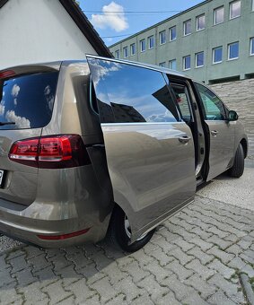 Volkswagen Sharan 2.0 TDI - automat - 7-miestny - highline - 9