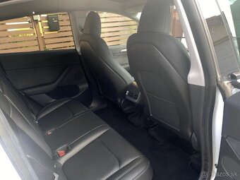 Tesla Model Y Dual Motor Long Range 4x4 len 39 286 km - 9
