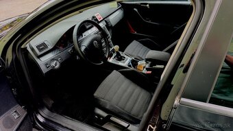 Volkswagen Passat b6 2.0 TDI - 9